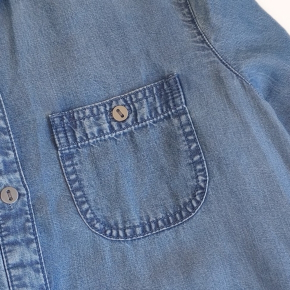 J. Jill Chambray Denim Lyocell Long Sleeve Button Down/ Side Boyfriend Shirt XSP - Picture 7 of 15